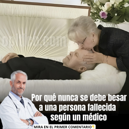 Funeral con persona en ataúd